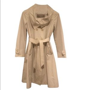 EUC Max Mara Light Beige Trench Coat